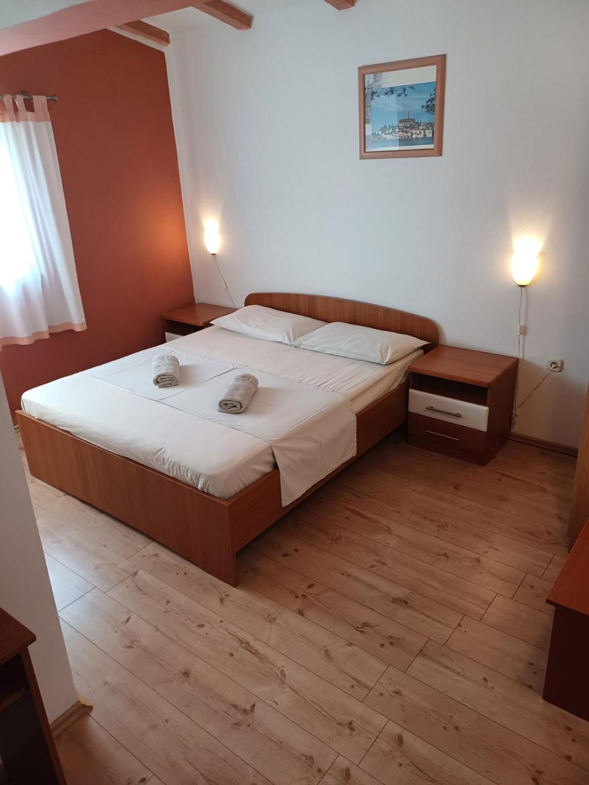 Accomodation Suran Apartment Rovinj Exterior photo