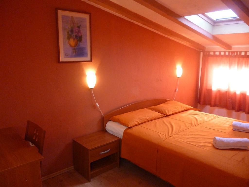 Accomodation Suran Apartment Rovinj Exterior photo